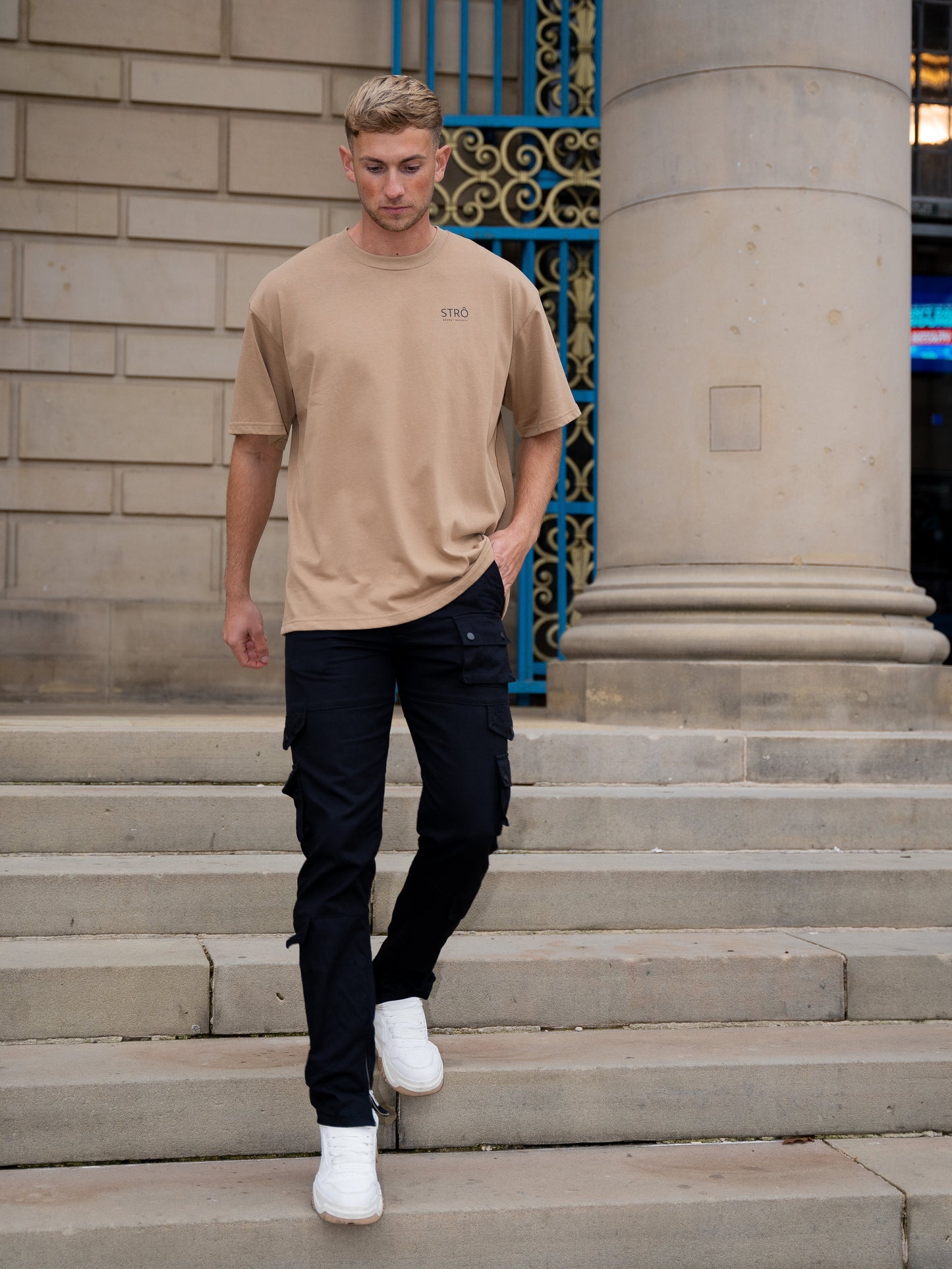 STRÔ Oversized T-shirt Beige